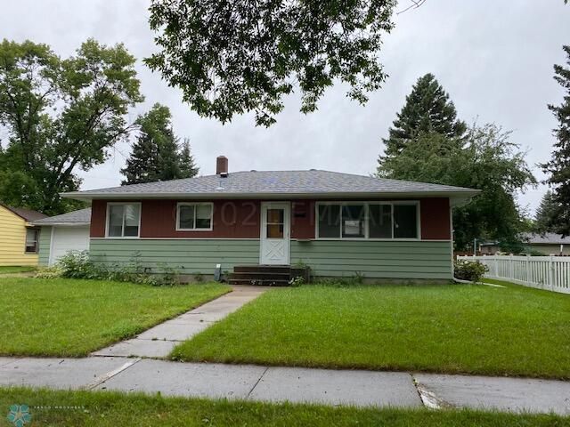 1105 23rd Ave S, Moorhead, MN 56560