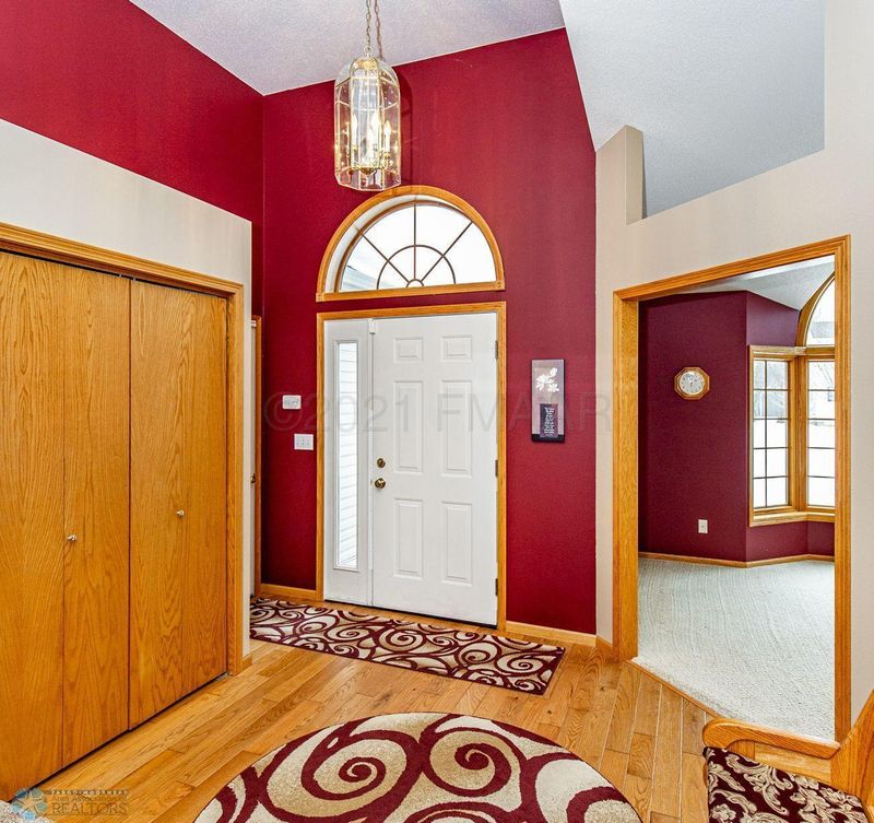 4008 2nd 1/2 St S, Moorhead, MN 56560