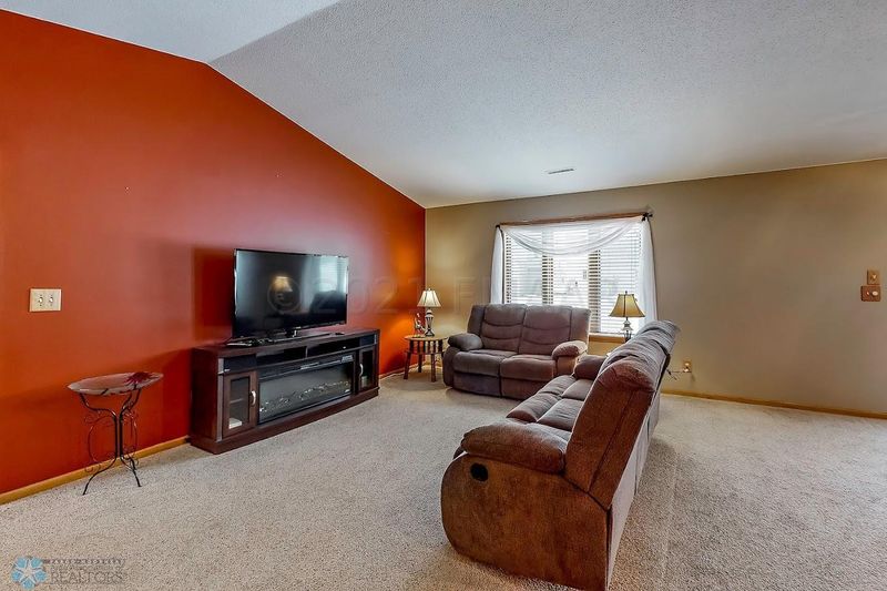 423 2 St NW, Dilworth, MN 56529