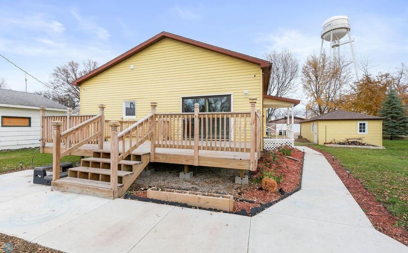 213 1st St, Wolverton, MN 56594