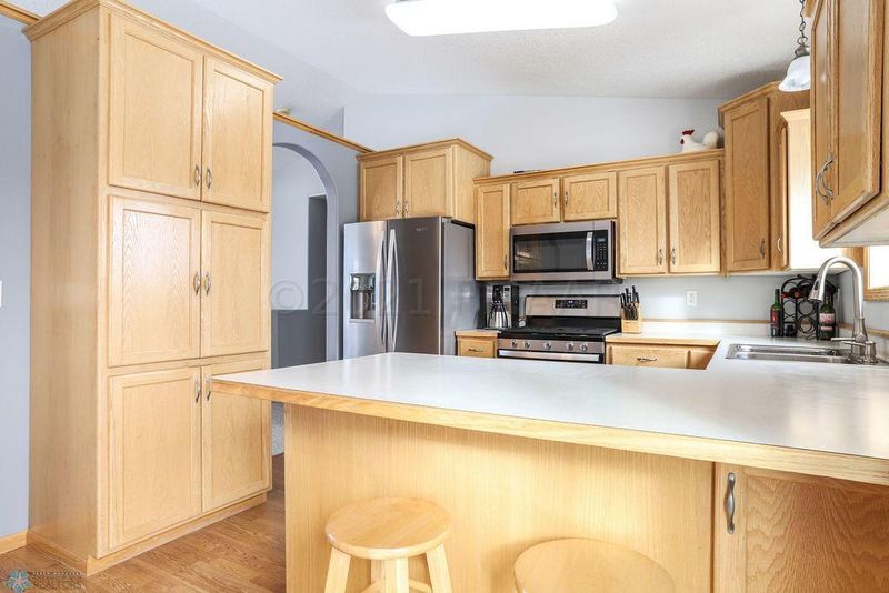 509 9 St NE, Dilworth, MN 56529