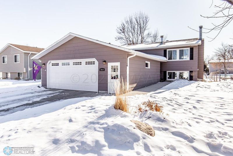2919 15 Ave S, Moorhead, MN 56560