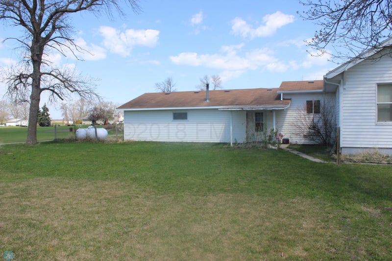 114 Johnson St, Shelly, MN 56581