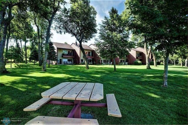28467 Balmoral Dr, Battle Lake, MN 56515