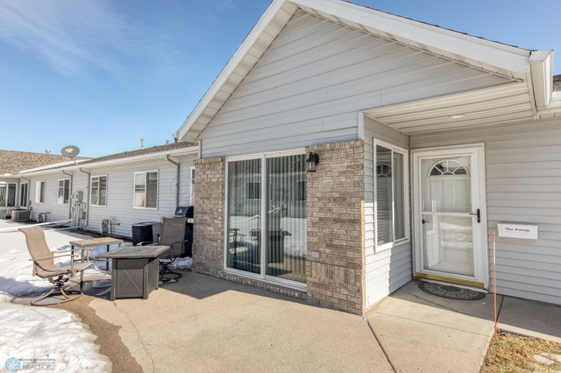 3616 7 St S, Moorhead, MN 56560