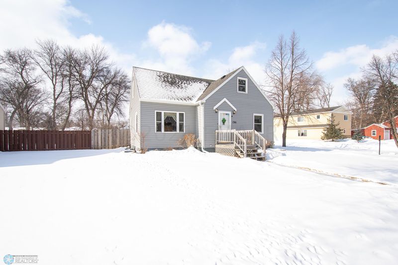 1301 3rd St S, Moorhead, MN 56560