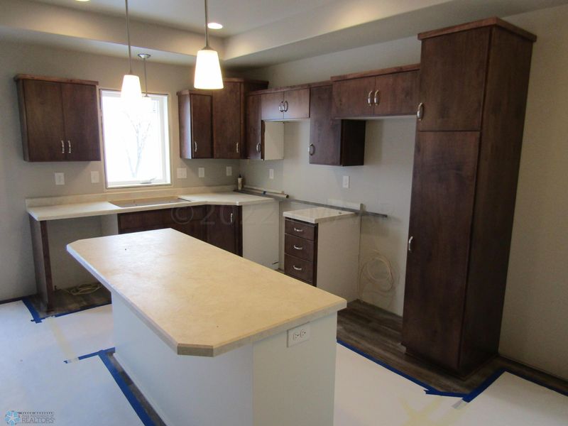 4532 17th St S, Moorhead, MN 56560