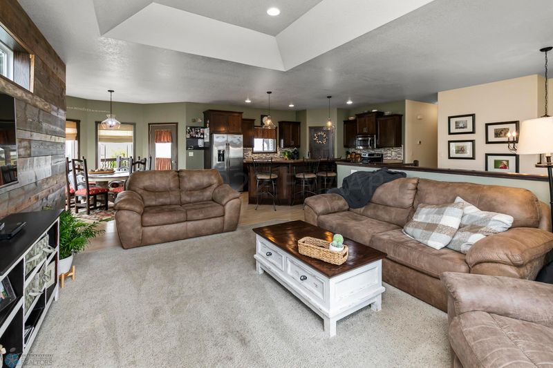 1457 41st Ave S, Moorhead, MN 56560