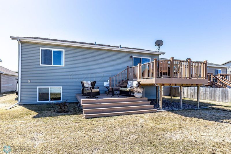 1310 44th Ave S, Moorhead, MN 56560