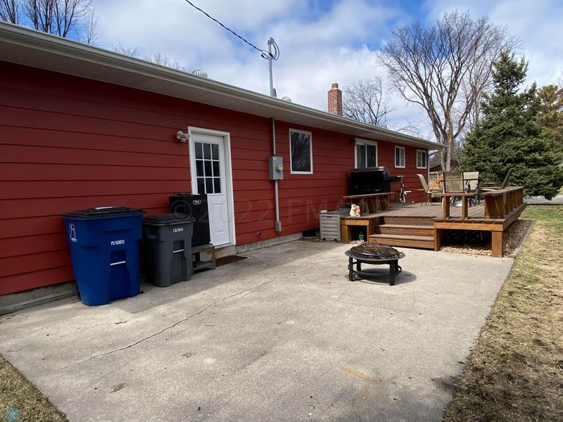 1506 13th St S, Moorhead, MN 56560