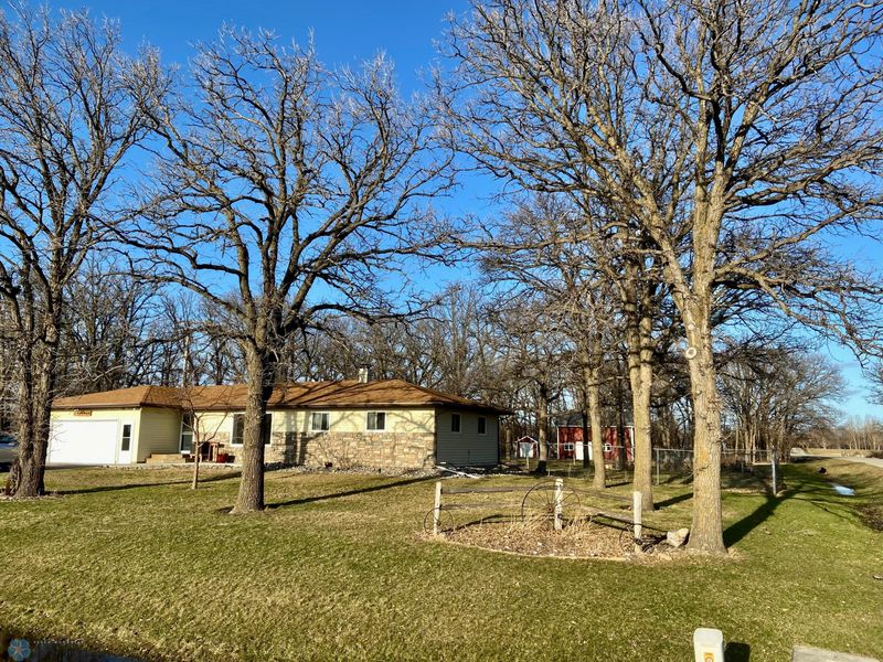 6204 2nd St N, Moorhead, MN 56560
