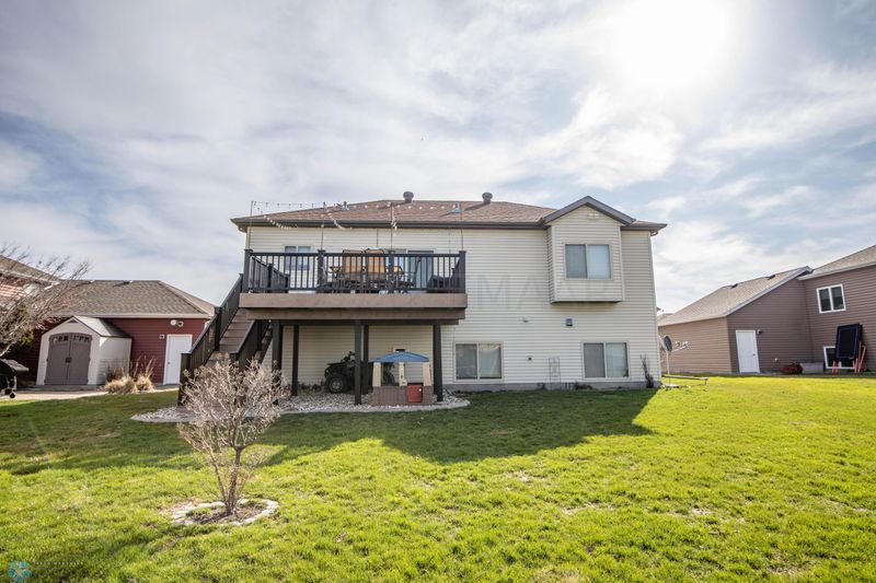 2013 36th St S, Moorhead, MN 56560