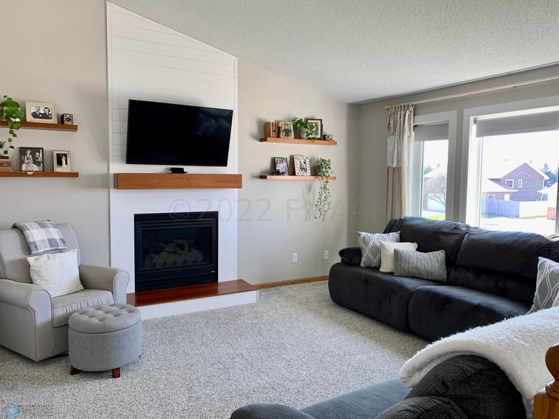 2810 29th Ave S, Moorhead, MN 56560