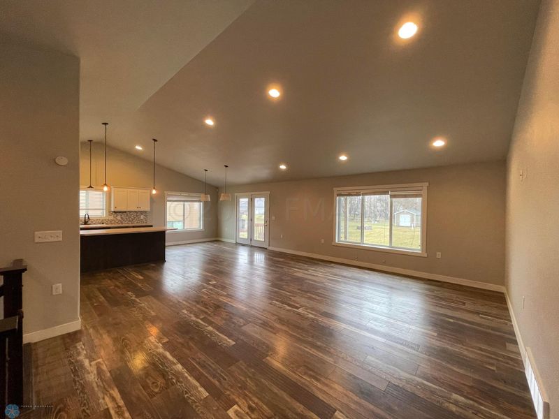 1108 W Summerwood Trl, Dilworth, MN 56529