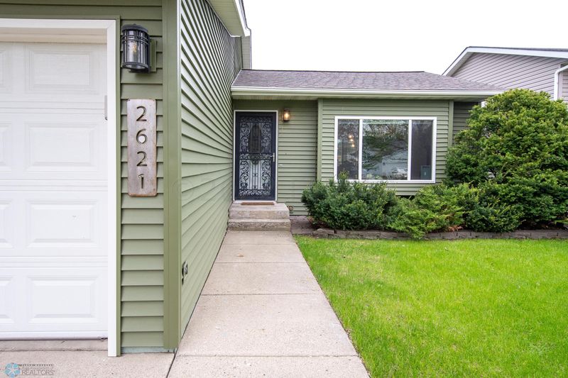 2621 29th Ave S, Moorhead, MN 56560