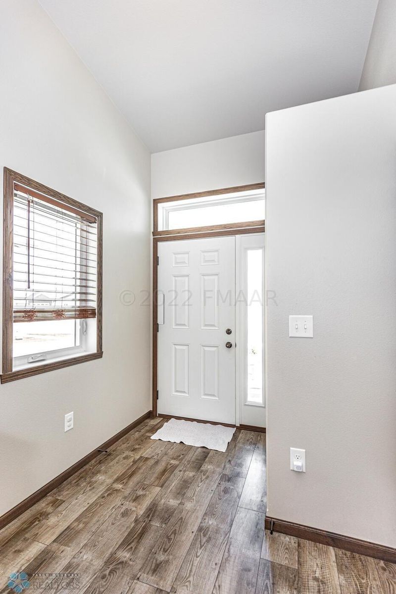 4449 18 St S, Moorhead, MN 56560