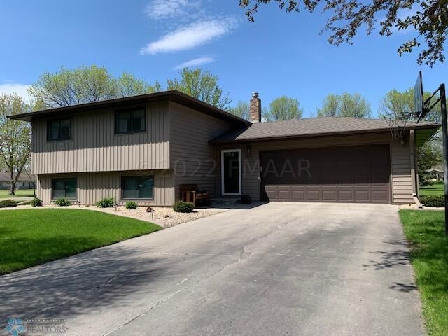 601 9 Ave SE, Barnesville, MN 56514