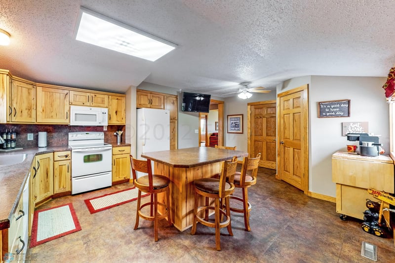 12374 12 Ave S, Glyndon, MN 56547