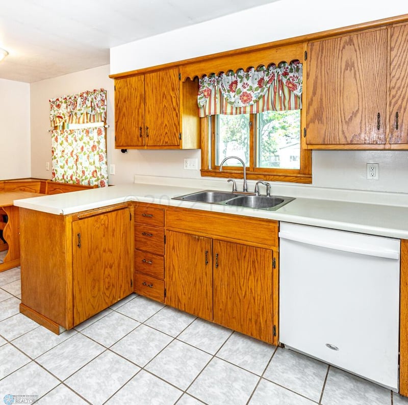 414 1st St, Wolverton, MN 56594
