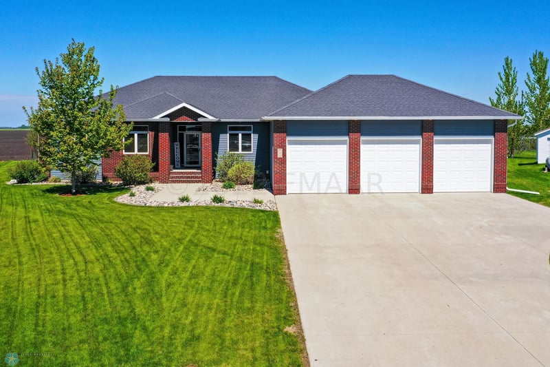 122 5 Ave W, Sabin, MN 56580