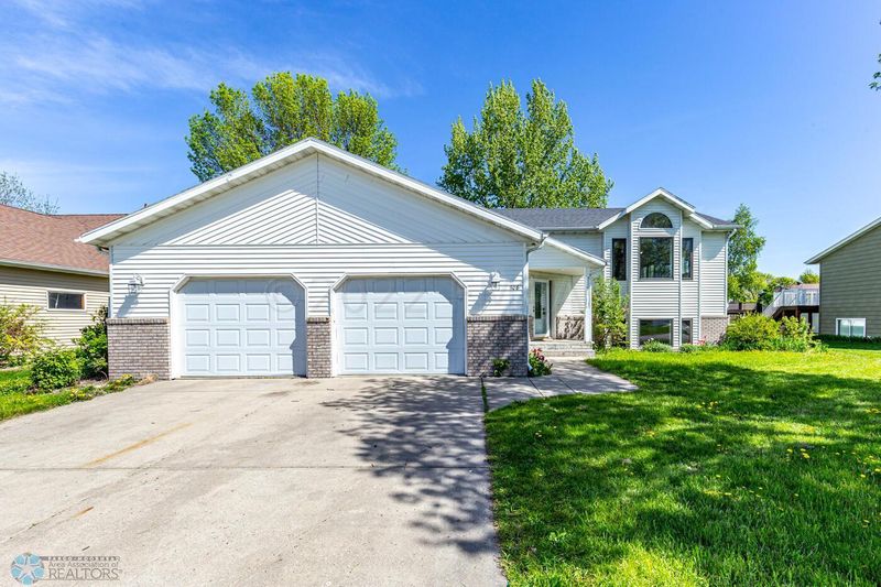 708 7 Ave NE, Dilworth, MN 56529