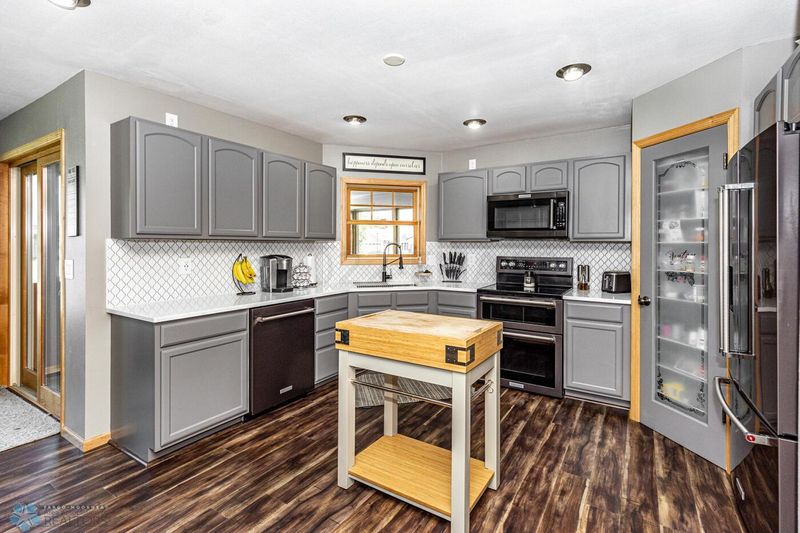 908 6 Ave NE, Dilworth, MN 56529