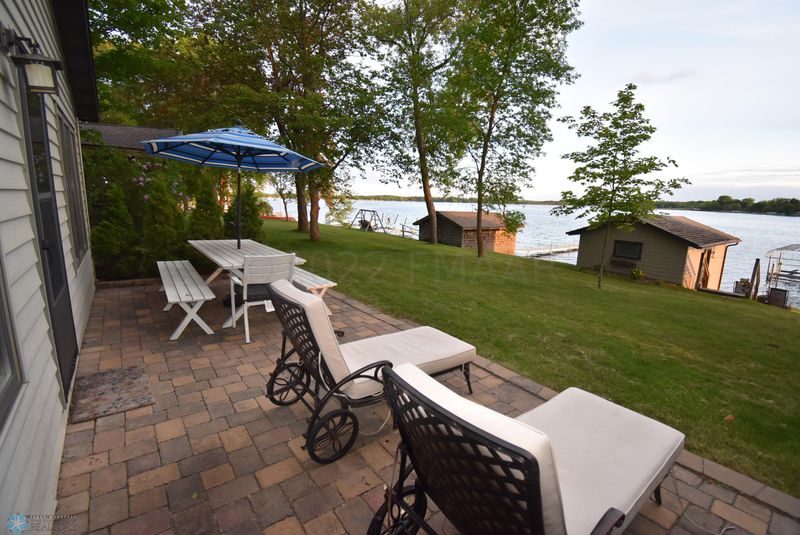 20085 Maud Lake Rd E, Detroit Lakes, MN 56501