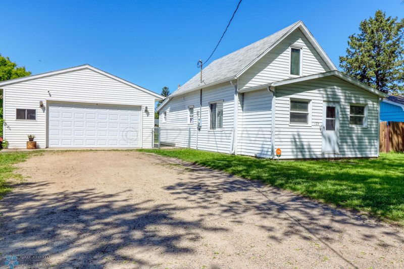 129 Lund Ave, Glyndon, MN 56547