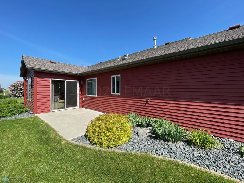 3406 25th St S, Moorhead, MN 56560