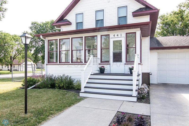 441 2nd Ave W, Halstad, MN 56548