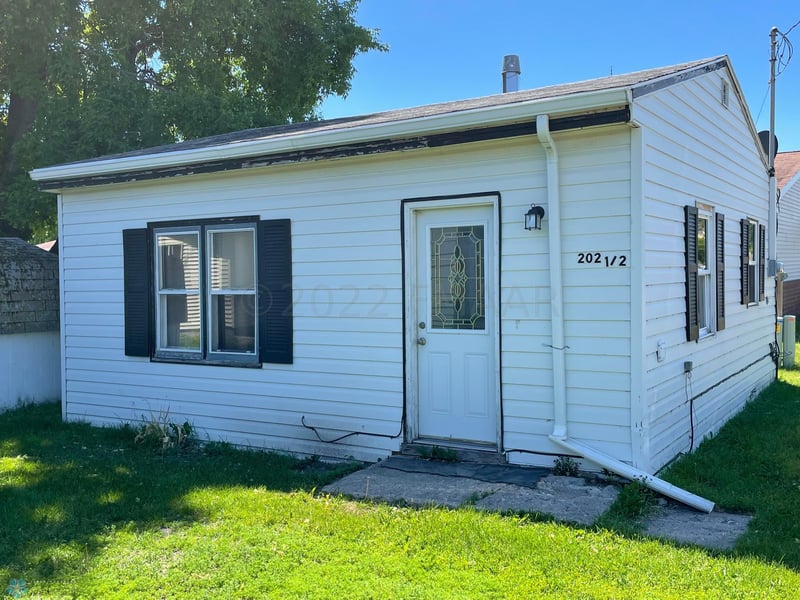 202.5 Pleasant Q Ave SW, Twin Valley, MN 56584
