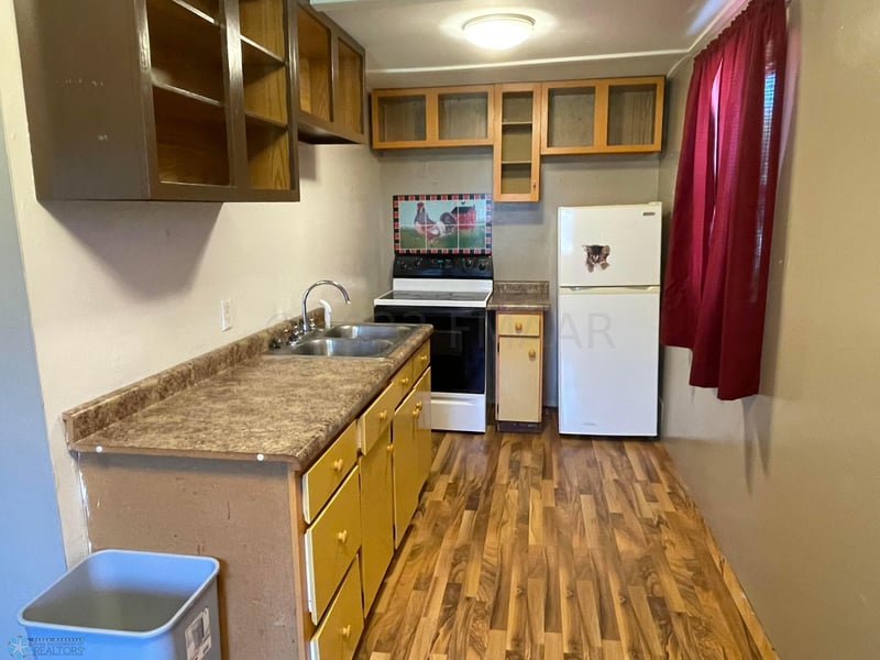 202.5 Pleasant Q Ave SW, Twin Valley, MN 56584