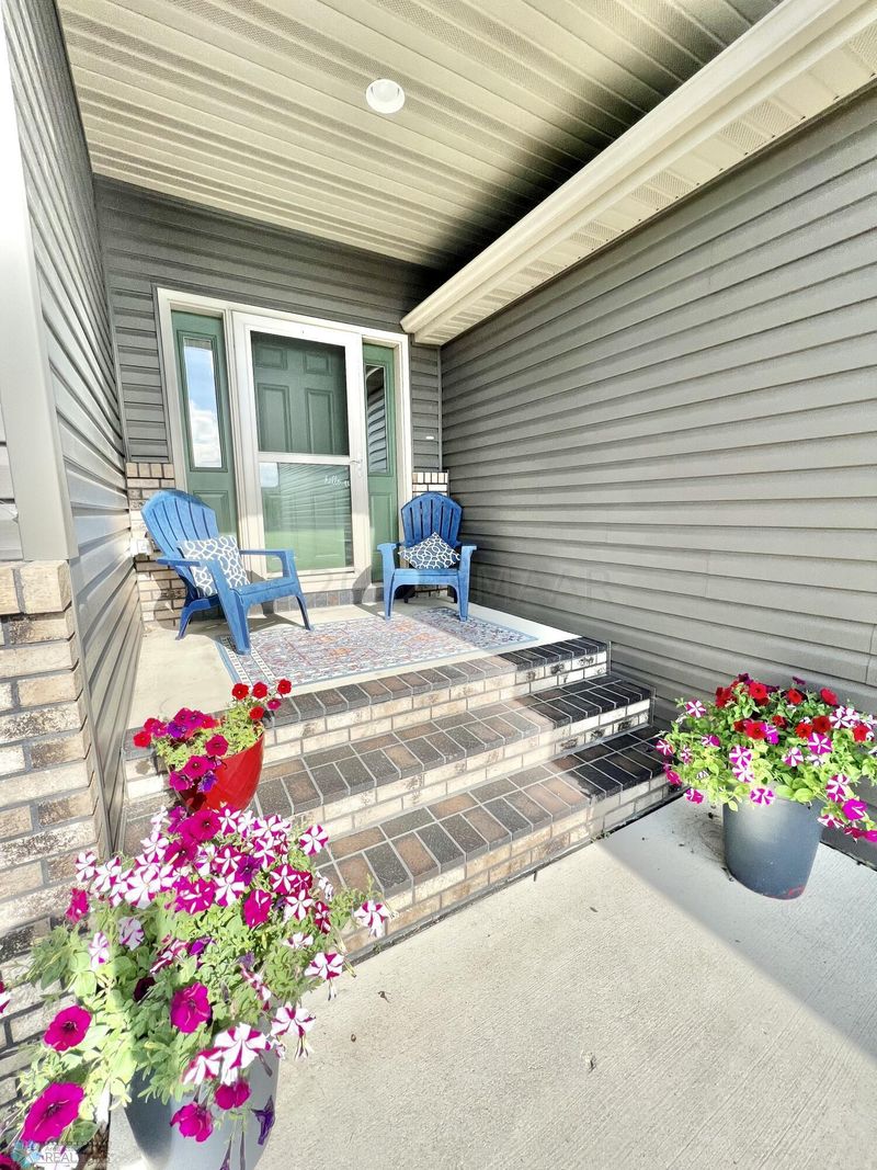 1420 36 St S, Moorhead, MN 56560