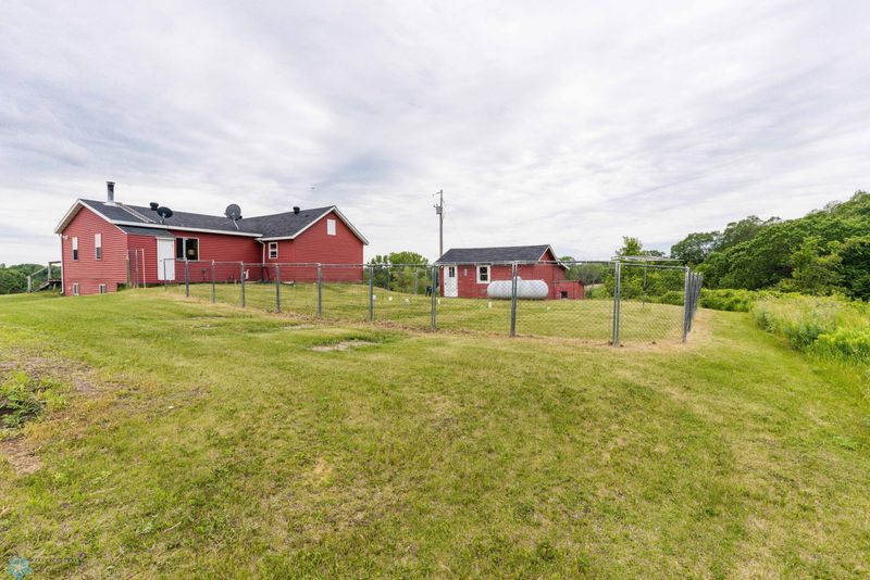 26123 485th St, Vergas, MN 56587