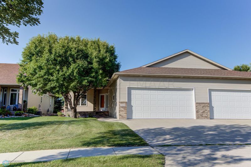 308 44th Ave S, Moorhead, MN 56560