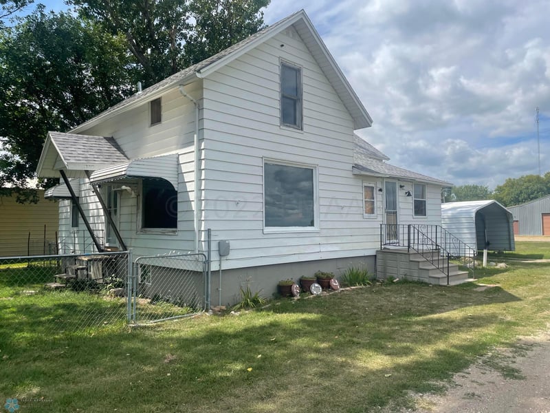 604 6th St, Campbell, MN 56522