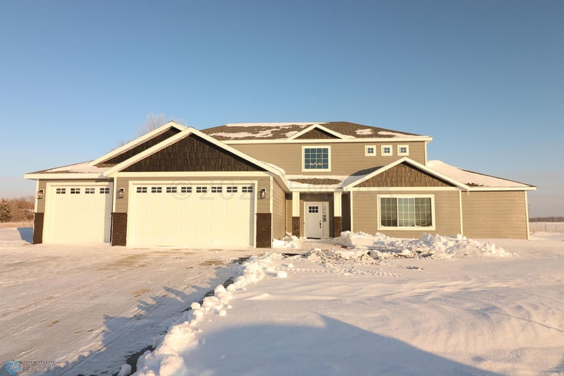 202 19th Cir SE, Barnesville, MN 56514
