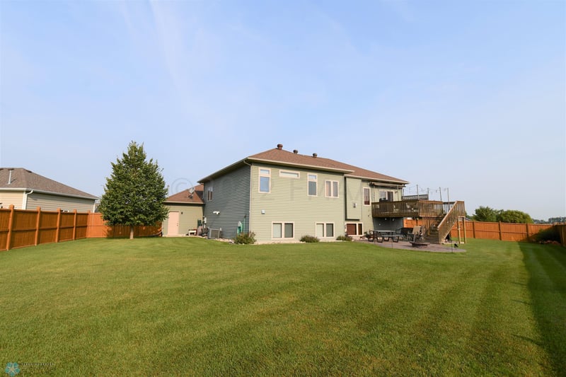501 13th St NE, Dilworth, MN 56529