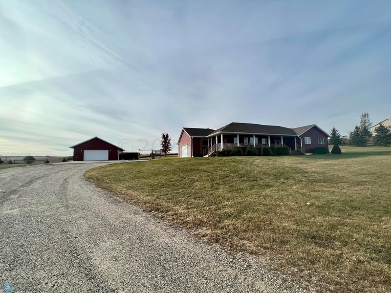 21923 162 Ave S, Barnesville, MN 56514
