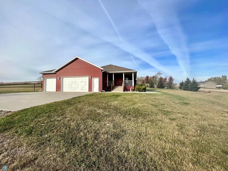 21923 162 Ave S, Barnesville, MN 56514