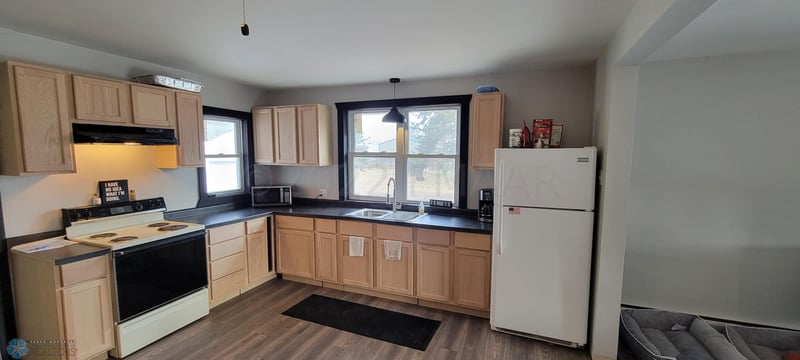 635 6th St, Campbell, MN 56522