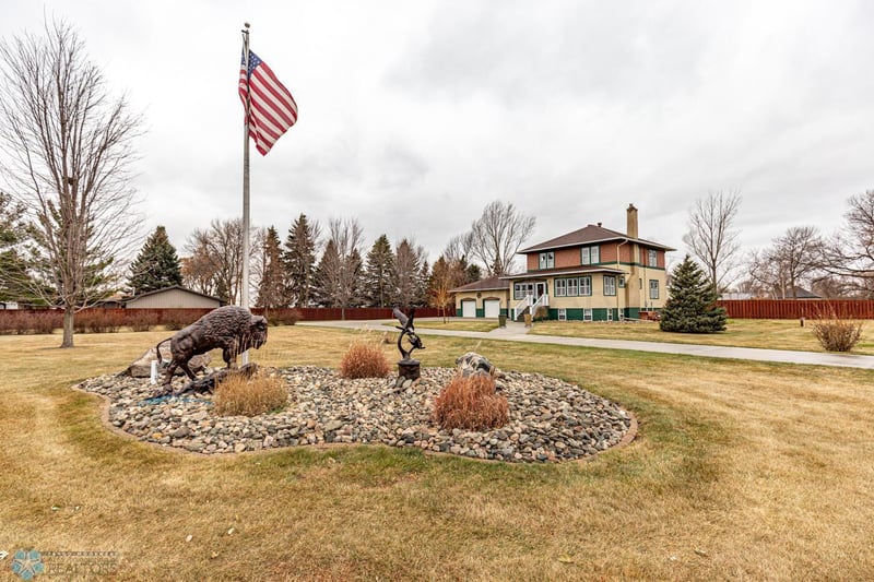 7277 52 Hwy S, Sabin, MN 56580