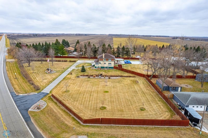 7277 52 Hwy S, Sabin, MN 56580