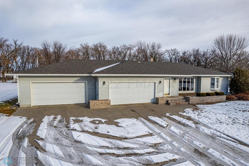 102 Park Ave E, Hendrum, MN 56550