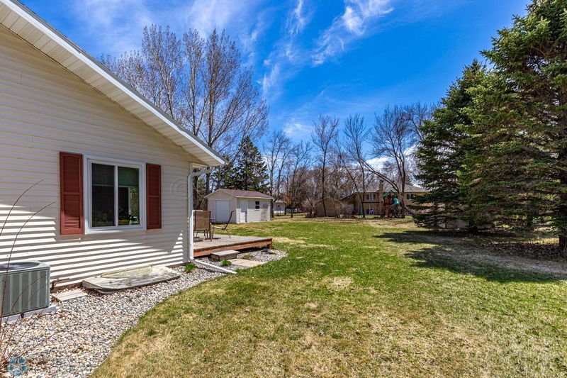 1405 Sunset Blvd, Hawley, MN 56549