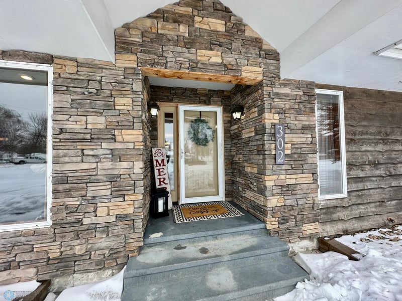 302 Sutton St, Argyle, MN 56713