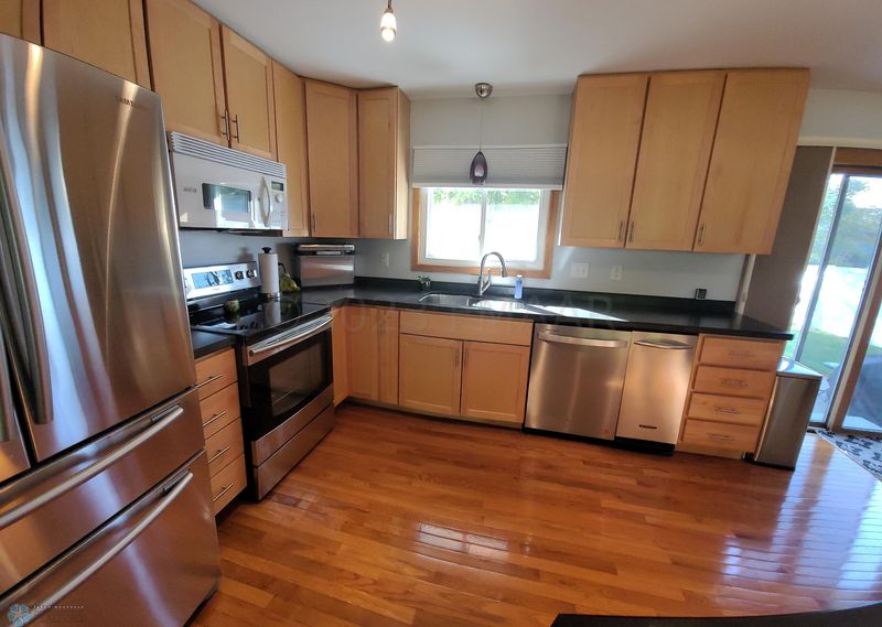 1203 26th Ave S, Moorhead, MN 56560