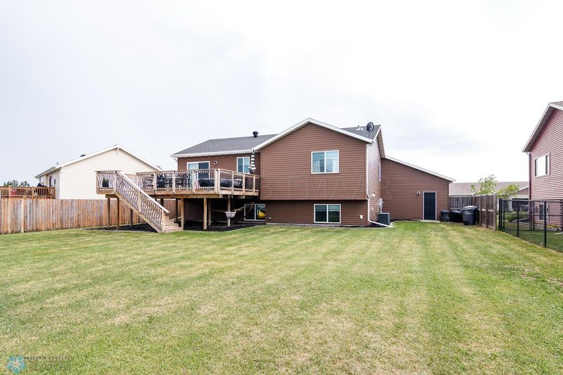 1489 41st Ave S, Moorhead, MN 56560