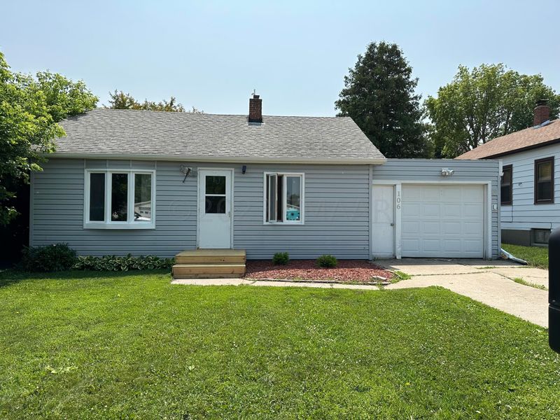 106 1st Ave SW, Dilworth, MN 56529