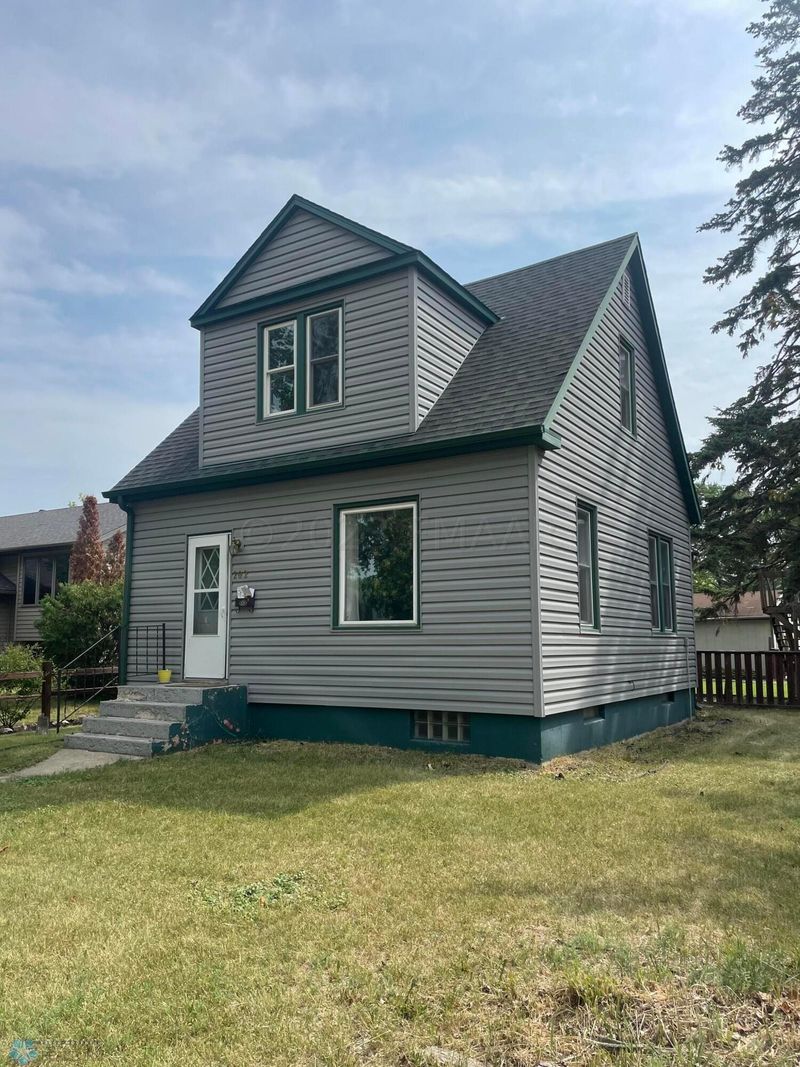 202 11th St N, Breckenridge, MN 56520